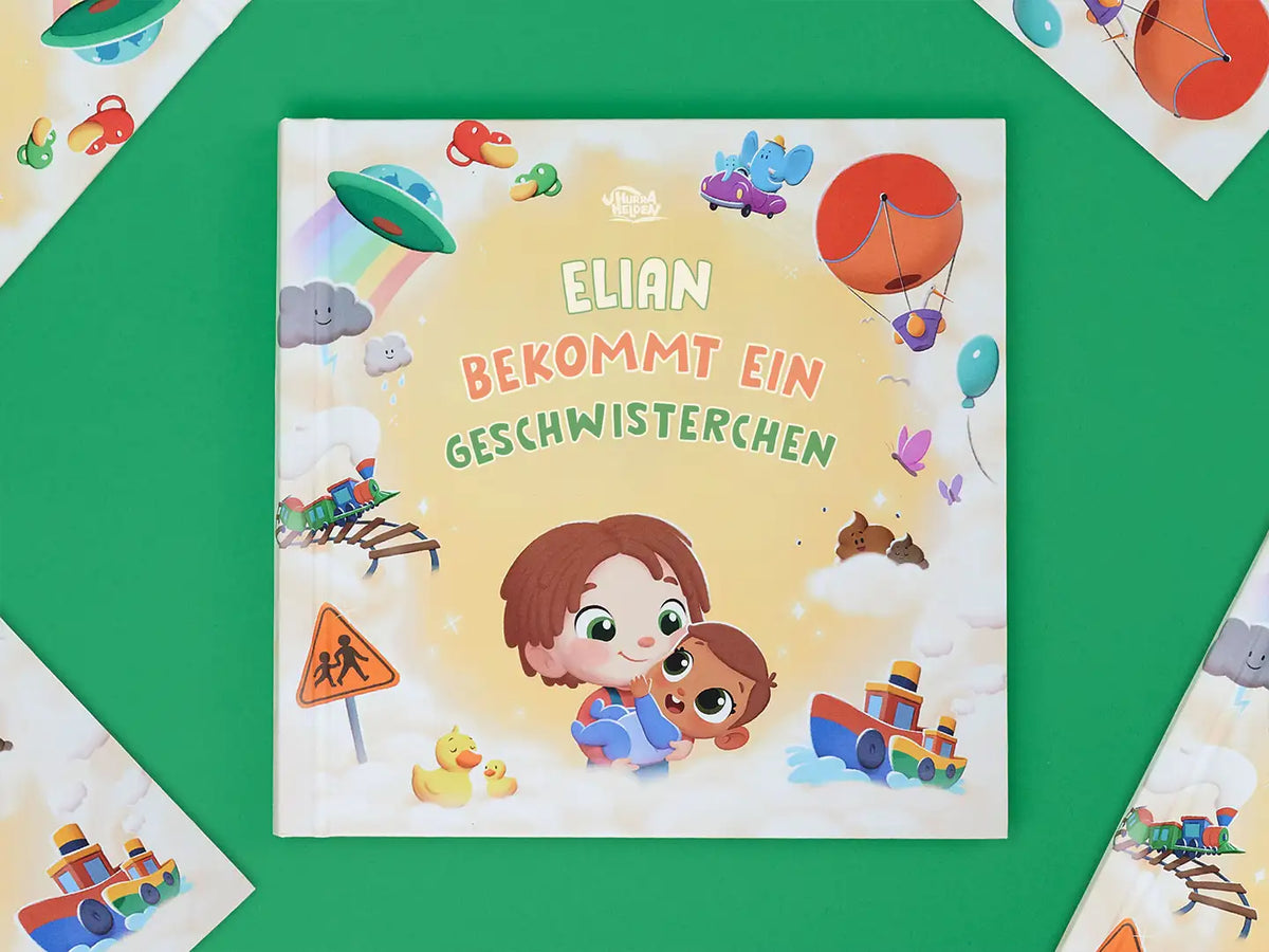 Schönes personalisiertes Cover mit dem älteren Geschwisterkind und einem Neugeborenen.	