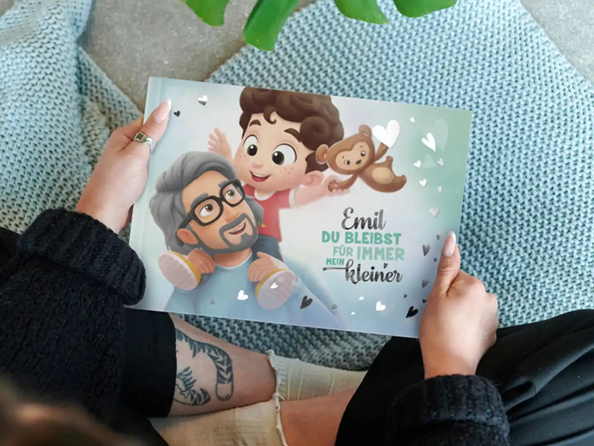 Das Bestseller-Vaterbuch von Hooray Heroes hat gerade einen neuen glänzenden Umschlag bekommen und ist wirklich das beste Geschenk für Väter.