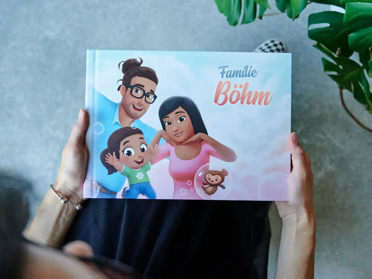 Das ultimative Geschenk für jede Familie mit einem Kind ist das personalisierte Buch von Hurra Helden. 