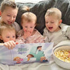 Das individuell anpassbare Buch von Hurra Helden macht Kindern Spaß. 