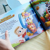 Bunte Illustration aus dem besten Geschenk für Kinder - ein personalisiertes Buch: Jack ist allein zu Hause.