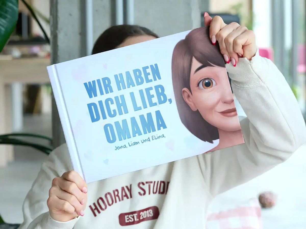 Das Cover eines neuen personalisierten „Hooray Heroes“-Buchs für Oma von ihren drei Enkeln.